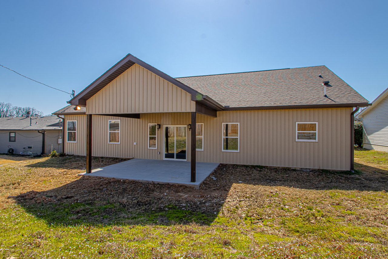 Spec Home vs Custom Home: Key Differences, Costs, and Control